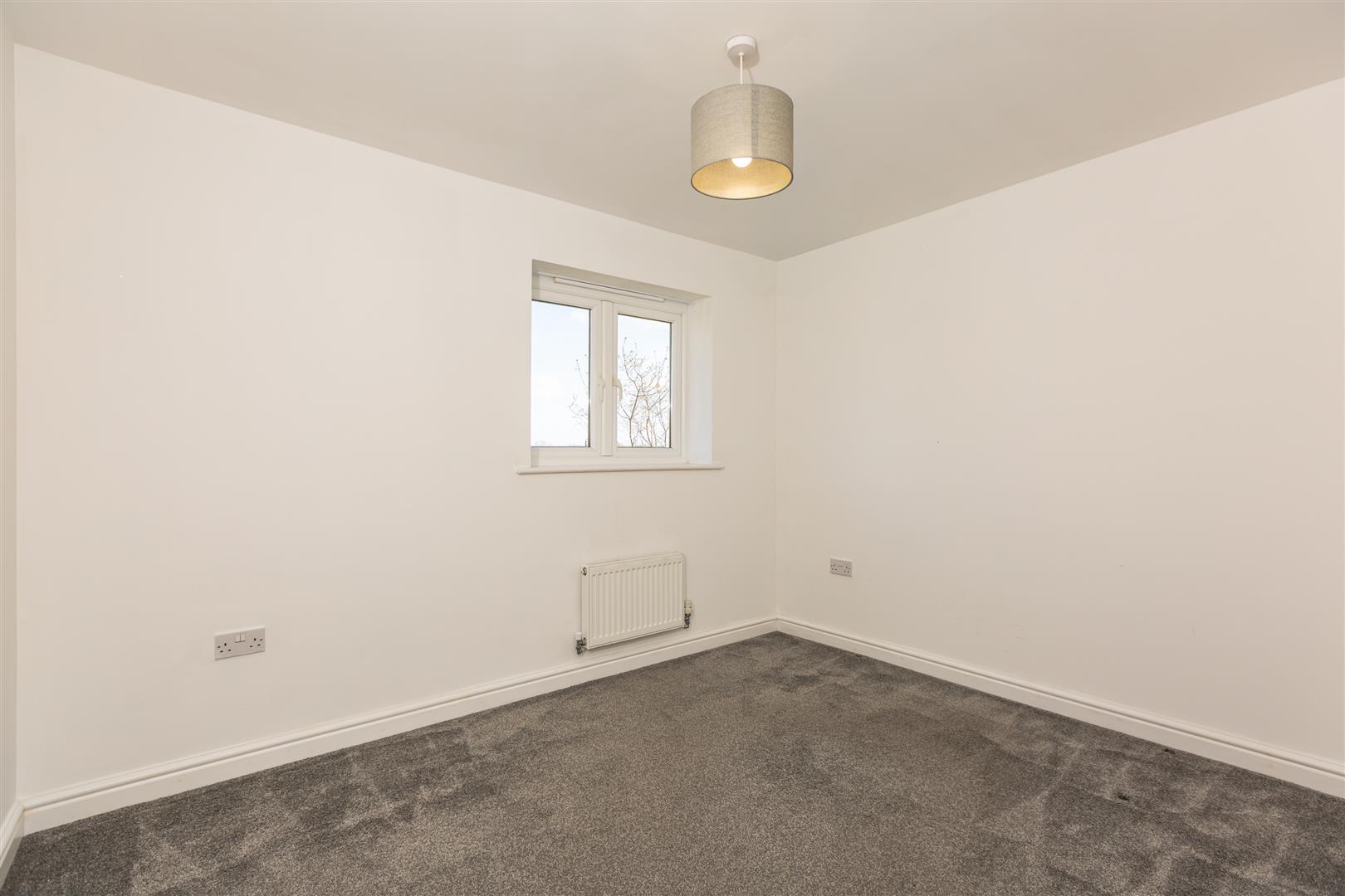 Pant Bryn Isaf, Llwynhendy, Llanelli, SA14 9EJ